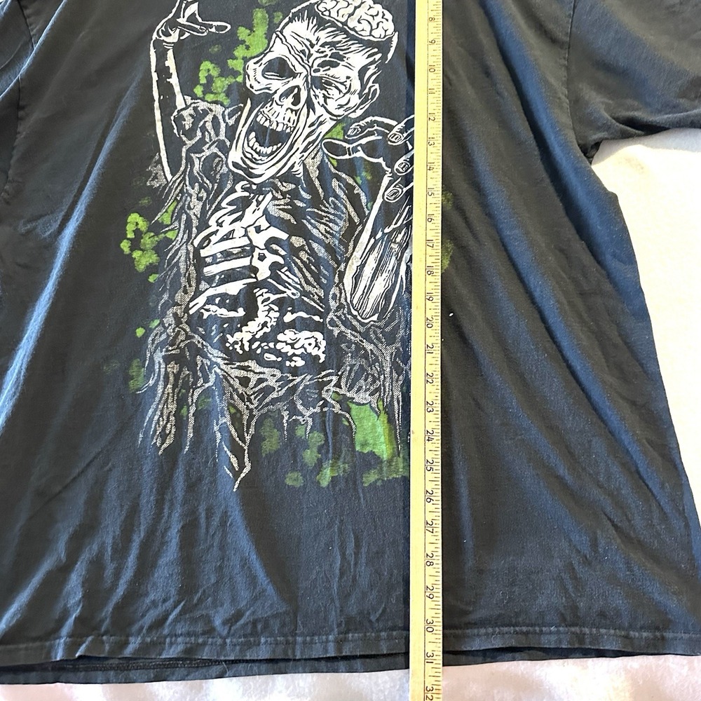 Vintage Zombie‎ T Shirt 2XL Zombie Brains Walking Dead TV Movie Halloween - Picture 3 of 9
